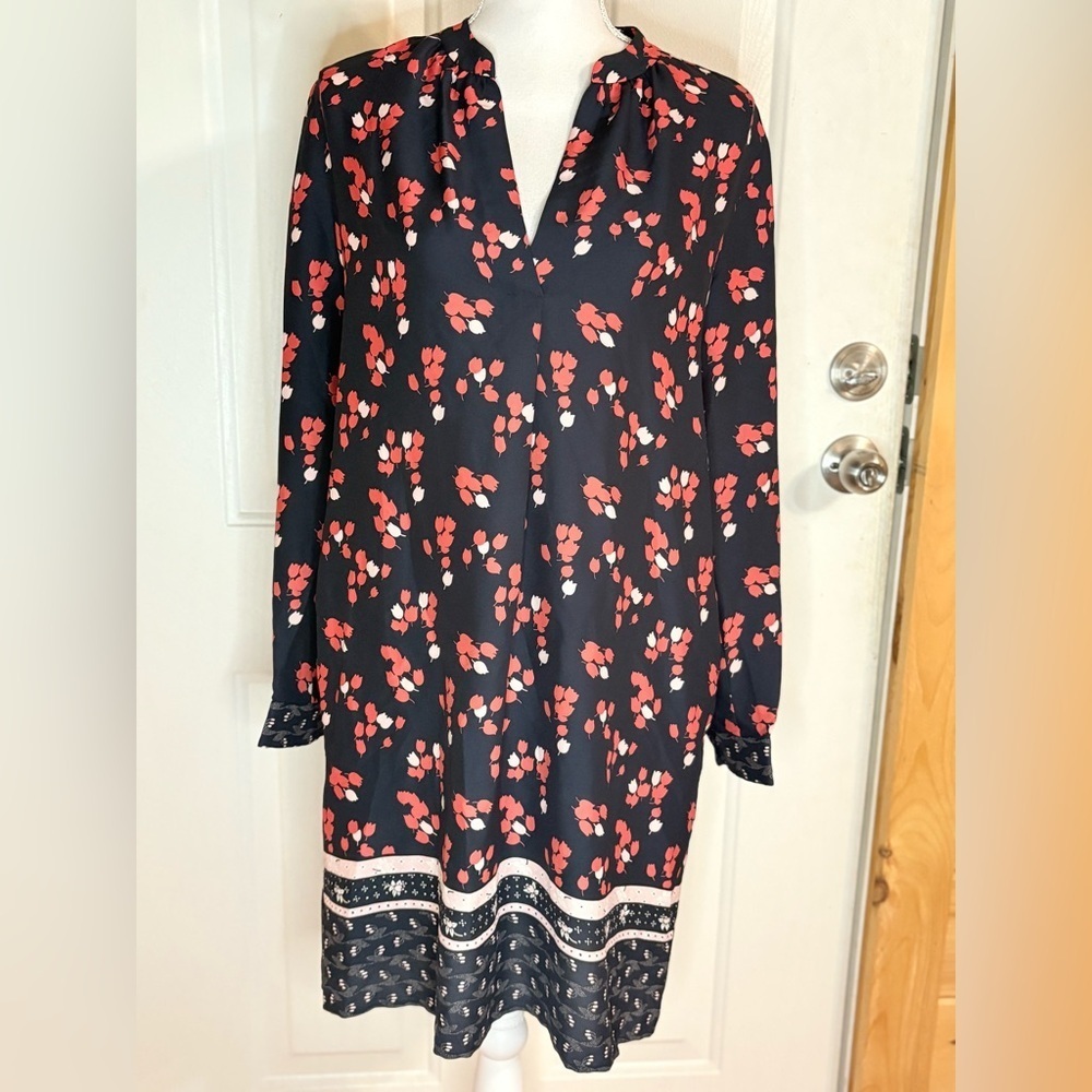 LOFT Black and Red Floral Split Neck Dress with front pockets. Size Small